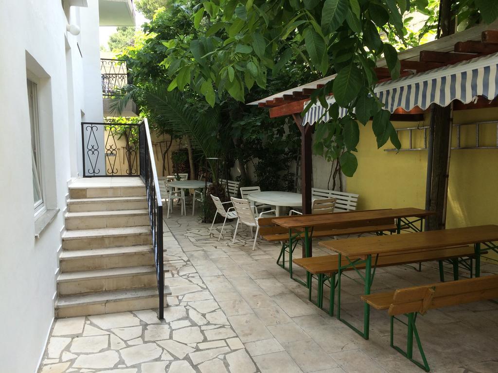 Pansion Begic Hotel Omis Room photo